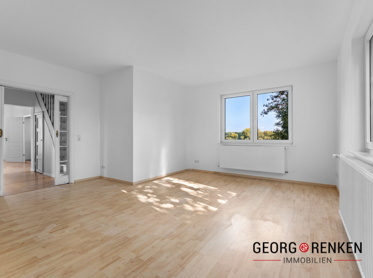 Obergeschoss - Blick vom Elternschlafzimmer zum Flur
