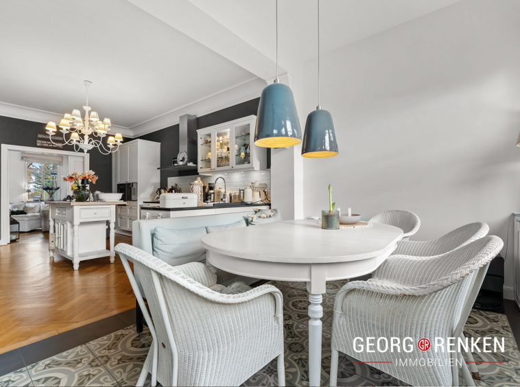 Hochparterre, kl. Esszimmer