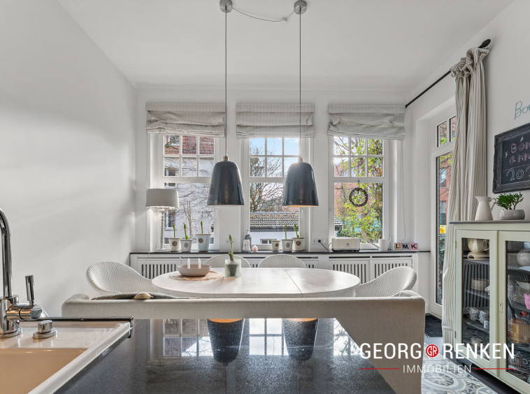 Hochparterre, Küche, kl. Esszimmer