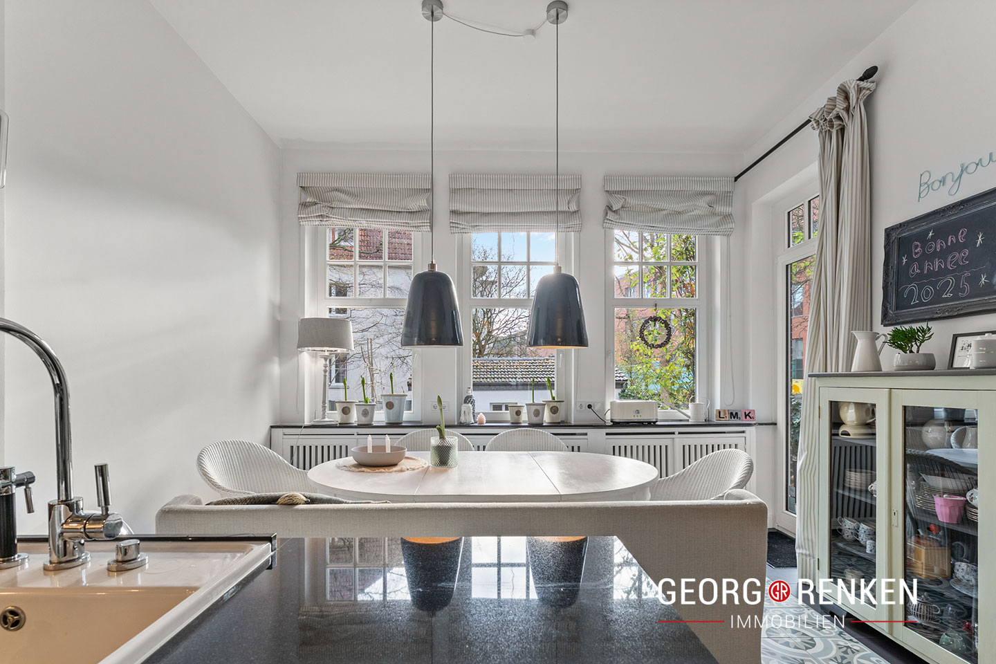 Hochparterre, Küche, kl. Esszimmer