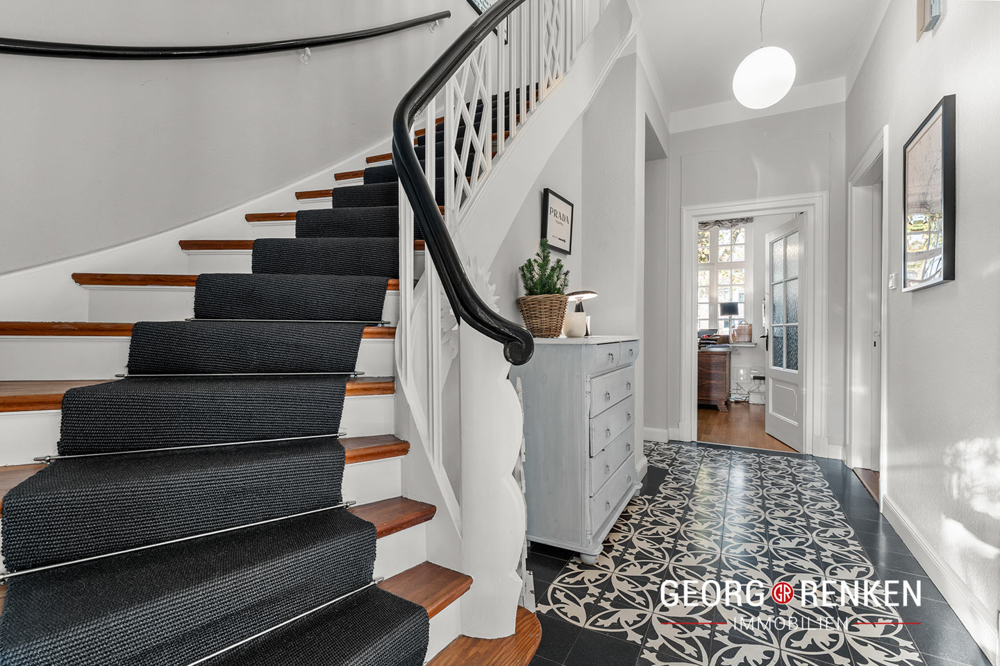 Hochparterre, Treppe, Diele 2