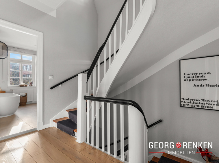 Obergeschoss, Flur, Treppe