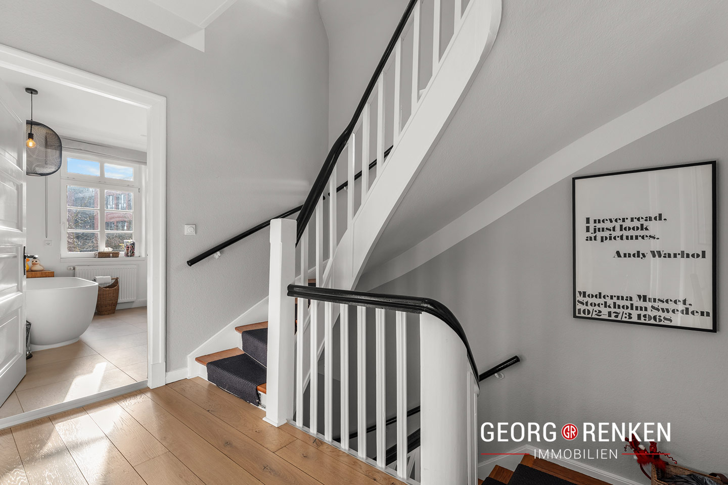 Obergeschoss, Flur, Treppe