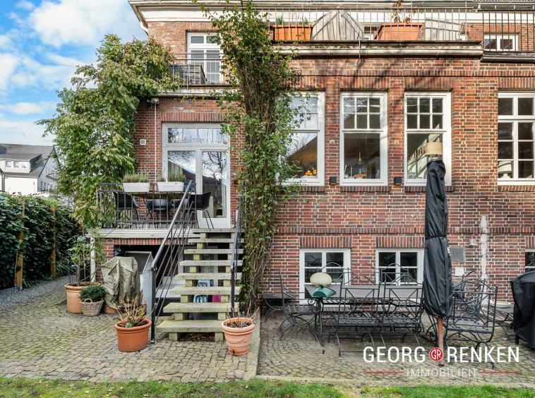 Treppe zum Hochparterre