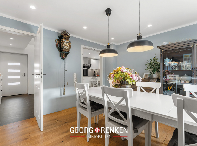 EG, Esszimmer, blick zum Flur