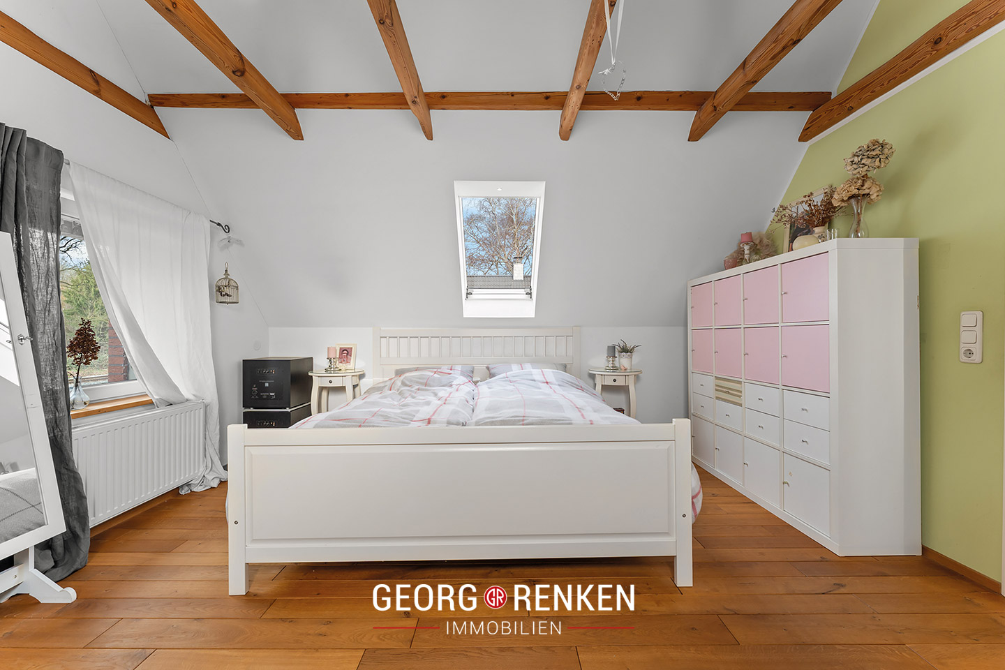 DG, Bett im Elternschlafzimmer