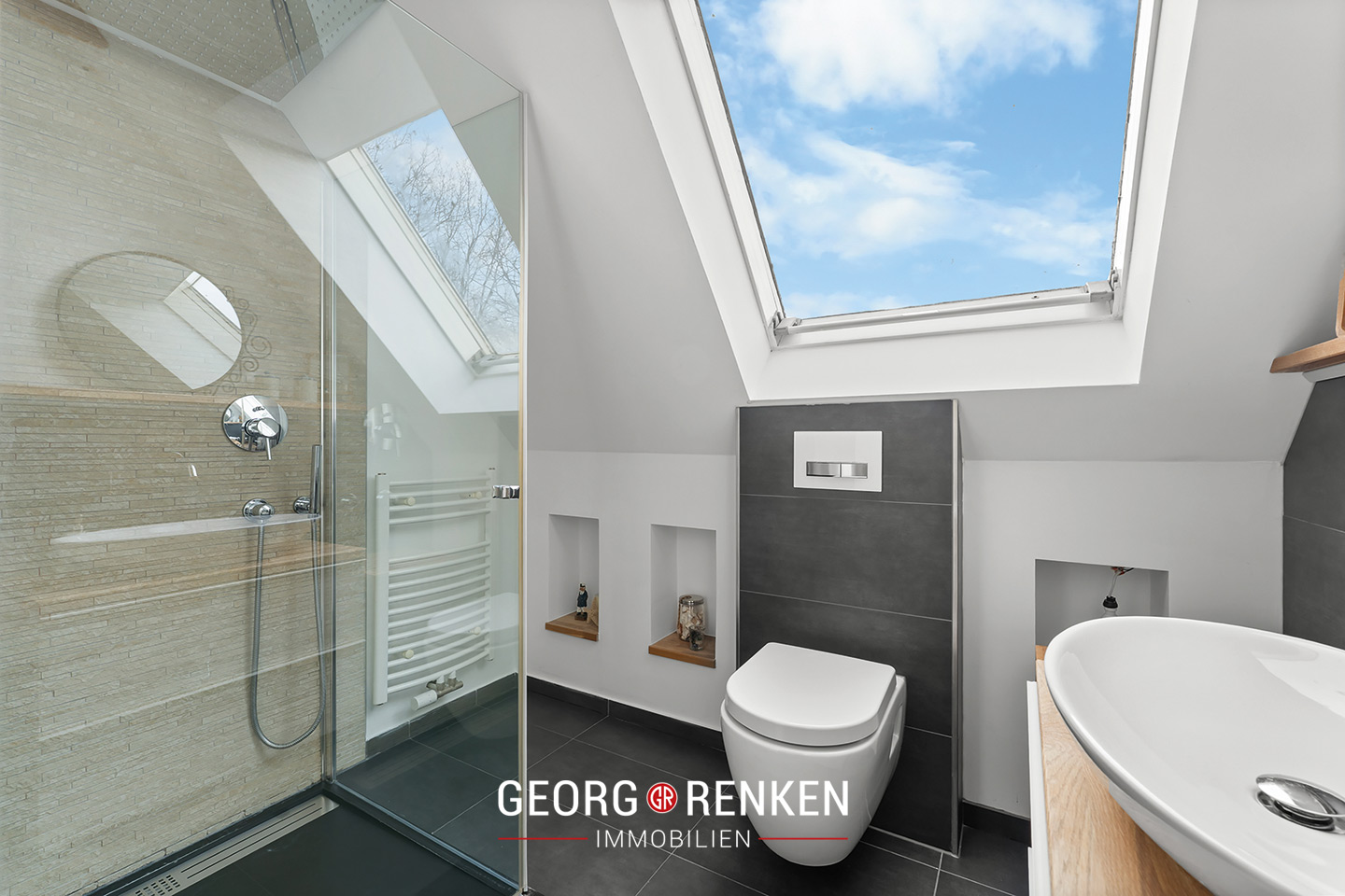 DG, Badezimmer, Dusche